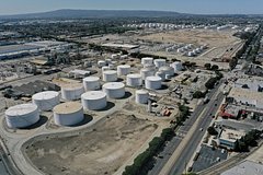 Запасы нефти в США снизились